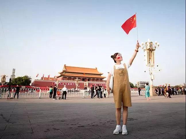 法官现场做调解，旧物业公司顺利完成腾退